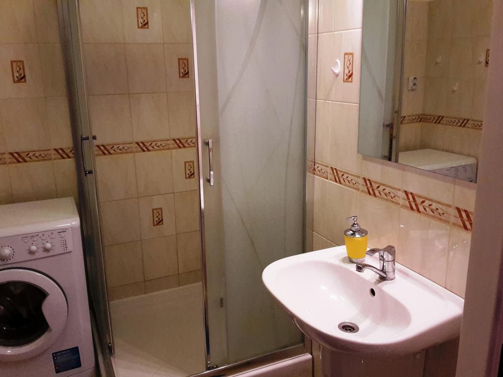Apartman Bystrica City & Parking Банска-Бистрица Экстерьер фото